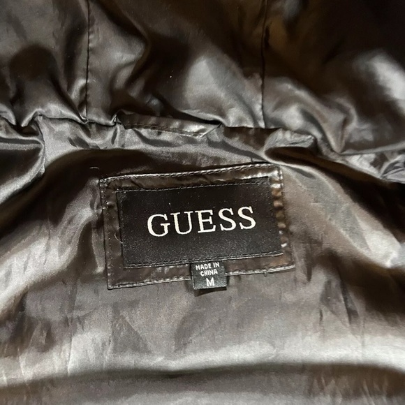 Used Guess puffer jacket Sz M - Picture 7 of 11